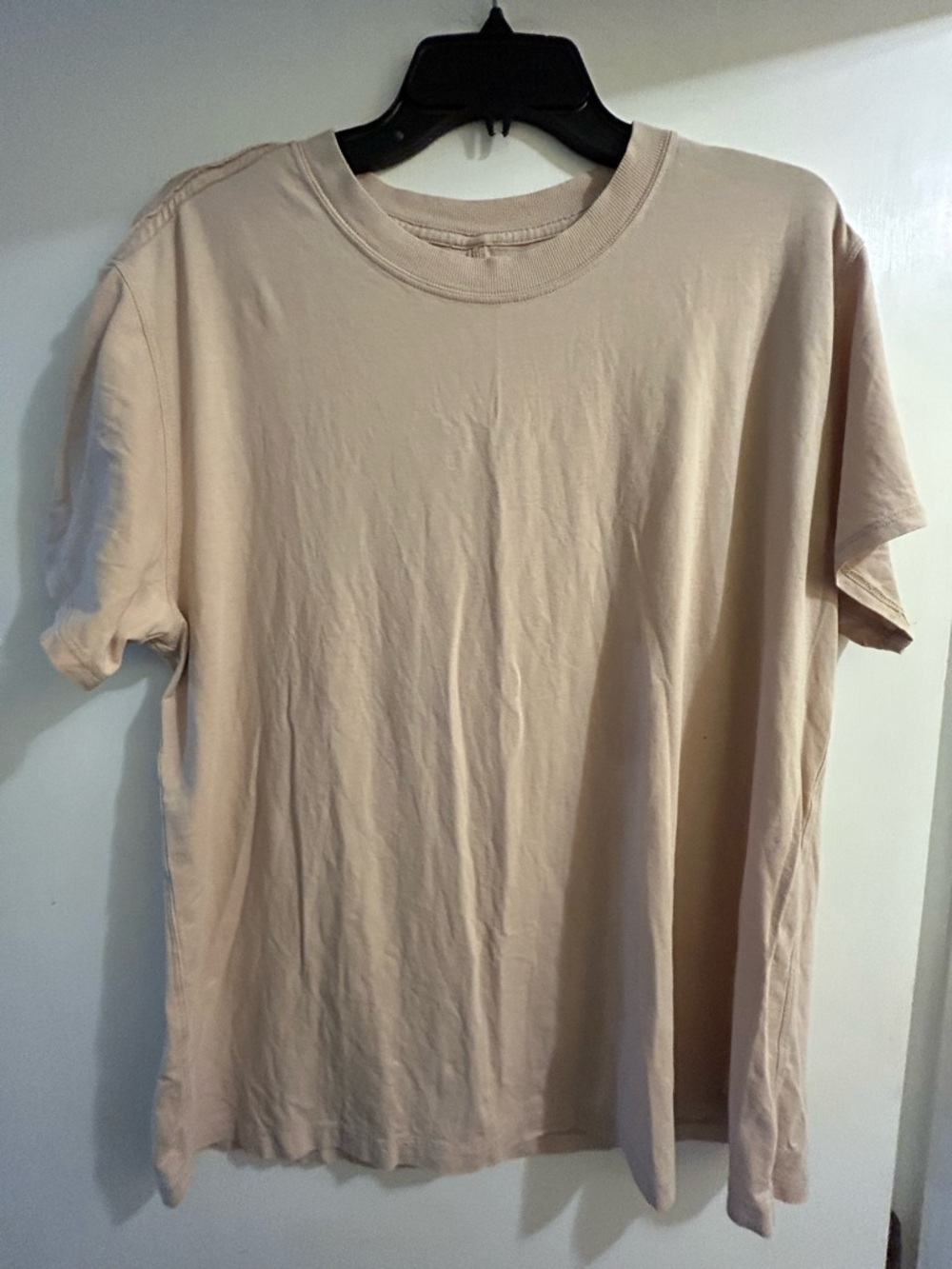 Lululemon Unisex Tan Round Neck S/S Super Soft Lightweight T-Shirt, Sz L or XL?